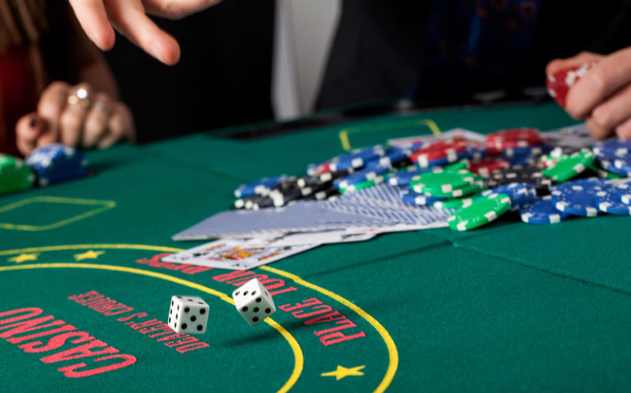 從一顆骰子開始：全面理解骰子類遊戲的概率模型與勝率邏輯